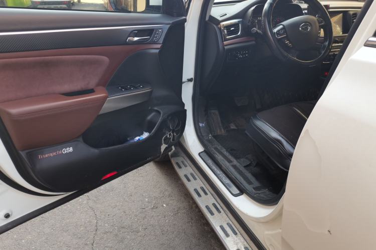 Used GAC Trumpchi GS8 2017 320T Four-Wheel Drive Luxury Smart Connectivity Version (7 Seats) Driver Seat