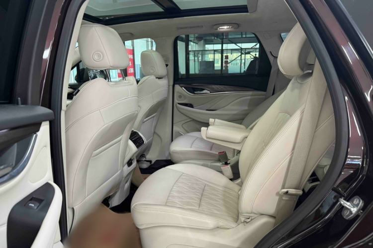 Used Buick Enclave 2022 652T 4x4 Avenir 6-Seater Interior 3