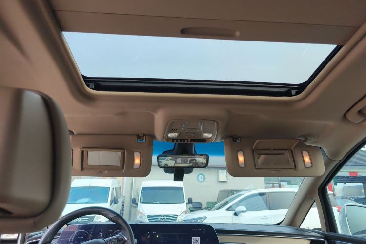 Used Buick GL8 2021 ES Land Cruiser 653T Luxury Edition