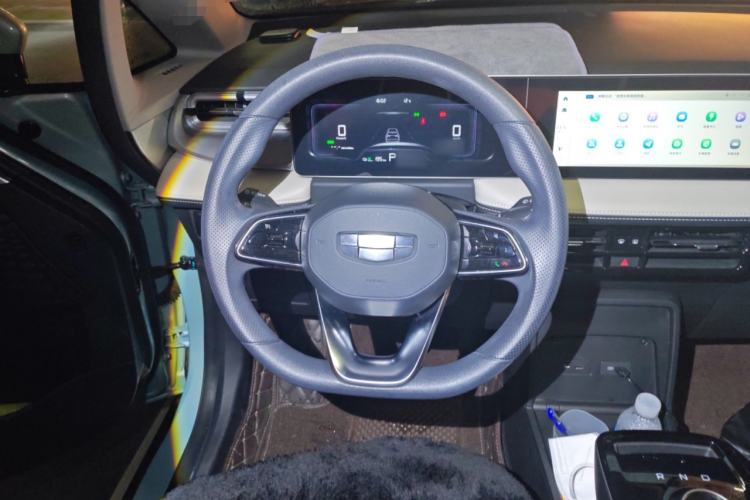 Used Geometry E Firefly 2023 320KM Cute & Handsome Tiger 5 Seats