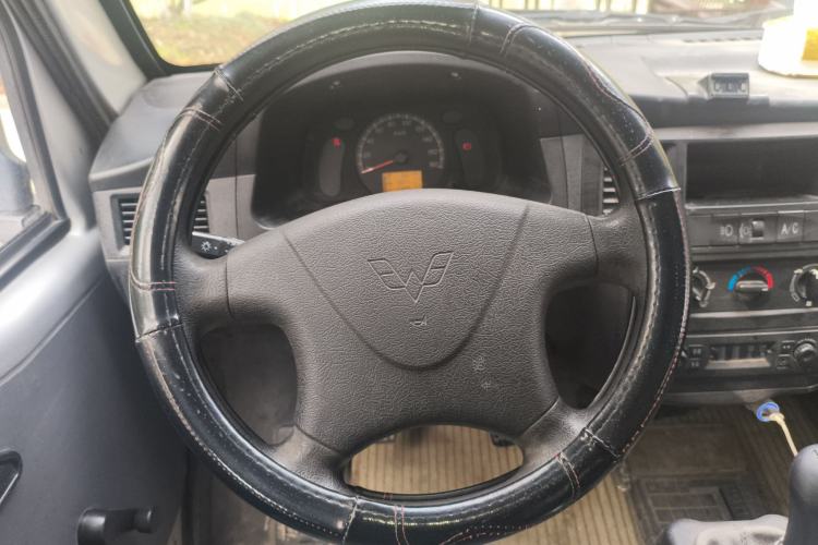 Used Wuling Zhiguang 2015 1.2L Practical LS-I Model Steering Wheel