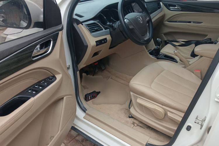 Used Baojun 730 2016 1.5L Manual Comfort Version 7 Seats China V Emission Standard