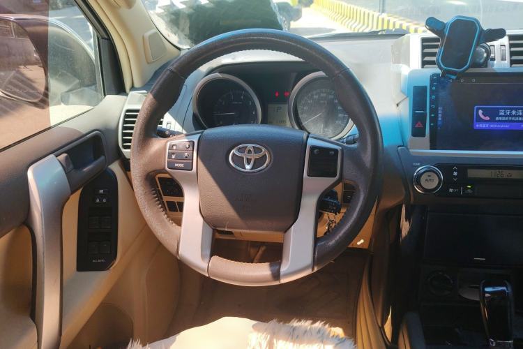 Used Toyota Prado 2014 2.7L Middle East Version Parallel Import
