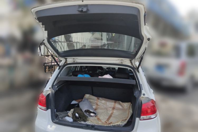 Used Volkswagen Golf 2012 1.6L Automatic Fashion Model