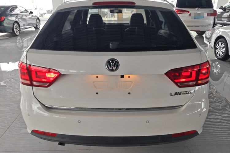 Used Volkswagen Gran Lavida 2015 1.6L Automatic Comfort Edition