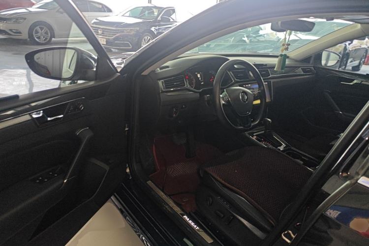 Used Volkswagen Passat 2017 330TSI DSG Prestige Edition
