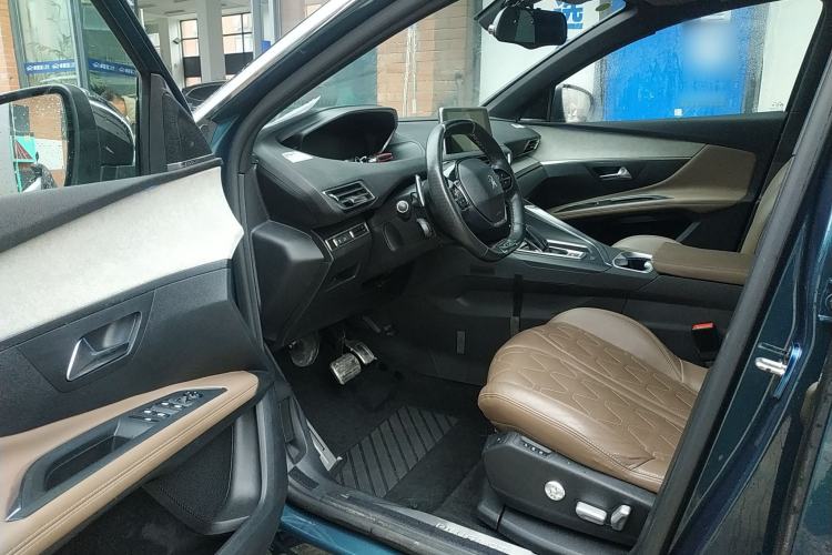 Used Peugeot 5008 2017 380THP 7-Seater Luxury GT Edition
