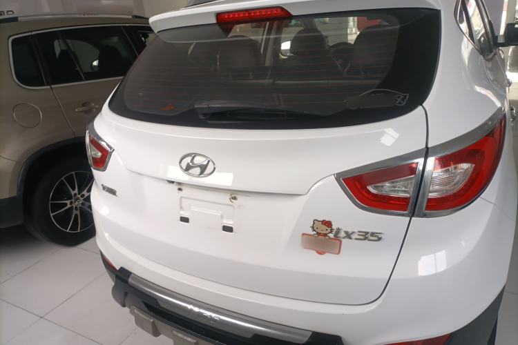 Used Hyundai ix35 2015 2.0L Automatic 2WD Smart Type China IV