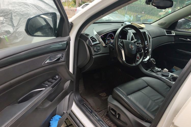 Used Cadillac SRX 2014 3.0L Comfort Model
