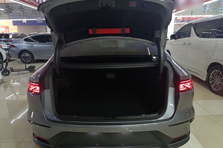 Used BYD Han 2025 DM-i 125KM Prestige Model Trunk