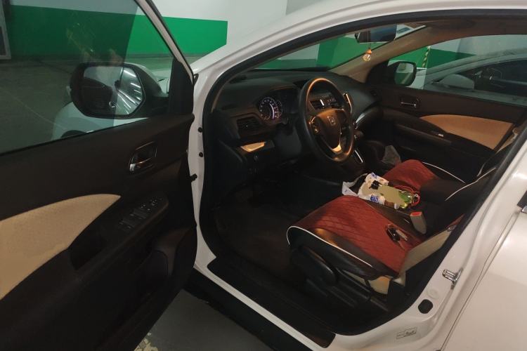 Used Honda CR-V 2016 2.0L two-wheel drive Urban Edition Driver Seat