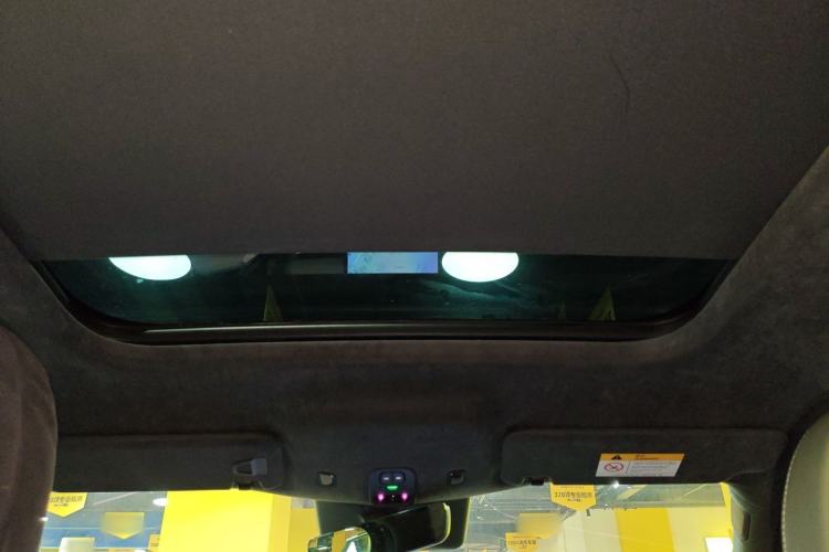 Used Nio ES8 2024 75 kWh Executive Edition Headliner