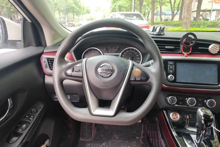Used Nissan Lannia 2016 1.6L CVT Smart Cool Edition Steering Wheel