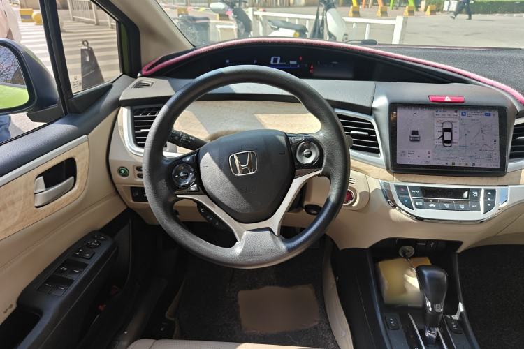 Used Honda Jade 2014 1.8L CVT Luxury Edition 5 seats
