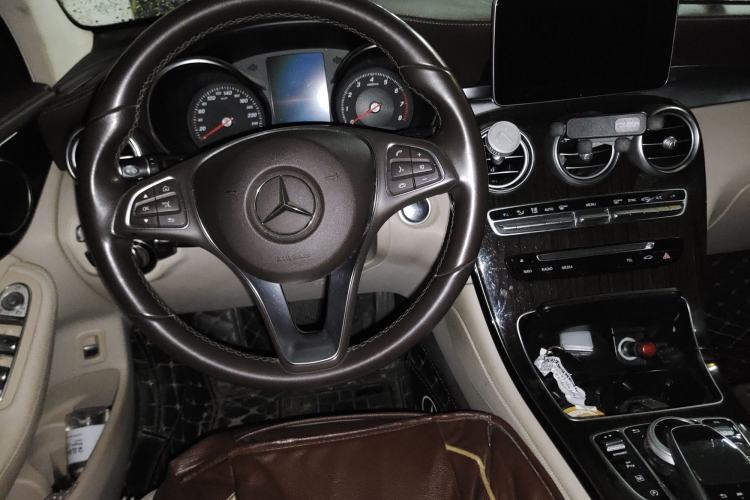 Used Mercedes-Benz GLC 2017 GLC 260 4MATIC Dynamic Edition
