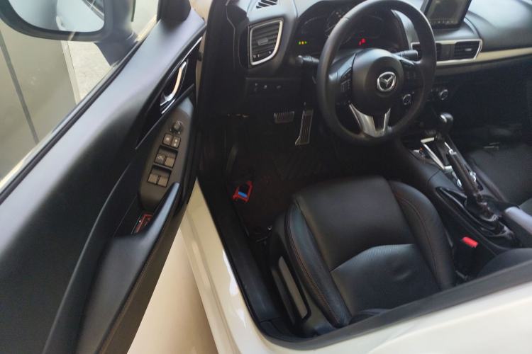 Used Mazda 3 Axela 2016 Sedan 2.0L Automatic Sport Model
