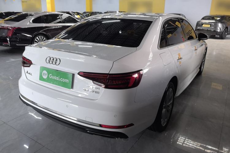 Used Audi A4L 2018 30th Anniversary Edition 40 TFSI Trendy Model Rear Right 45 Deg