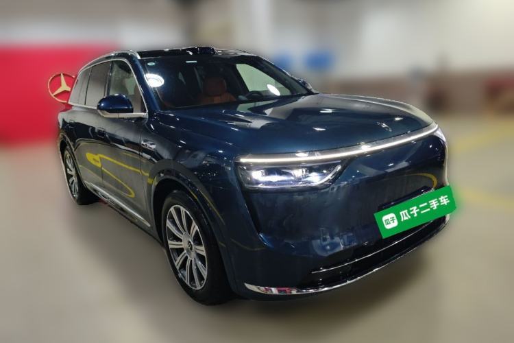 Used Hima AITO M8 2025 Extended-Range Max Version 37 kWh 6-Seater Front Right 45 Deg