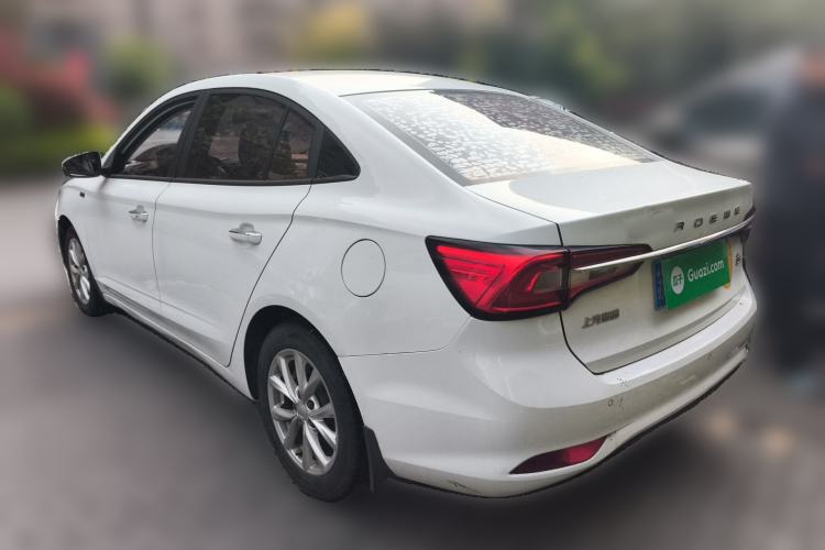 Used Roewe i5 2019 1.5L Manual 4G Connect Luxury Edition
