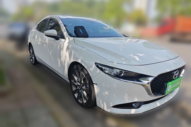 Used Mazda 3 Axela 2021 2.0L Automatic Zhiya Edition Front Right 45 Deg