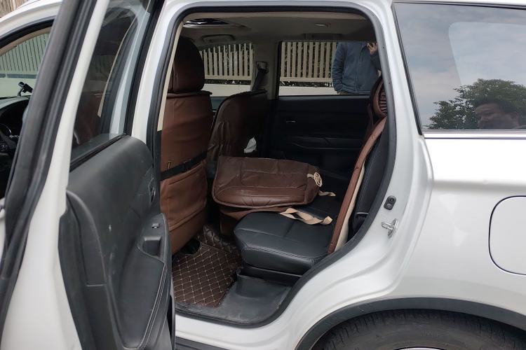 Used Mitsubishi Outlander 2016 2.4L 4x4 Elite Edition 5 Seats
