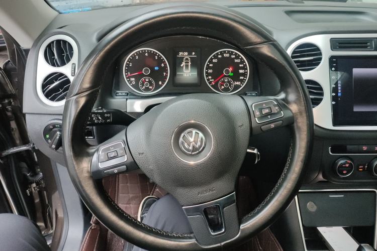 Used Volkswagen Tiguan 2015 1.8TSI Automatic All-Wheel Drive Style Vision Edition Steering Wheel