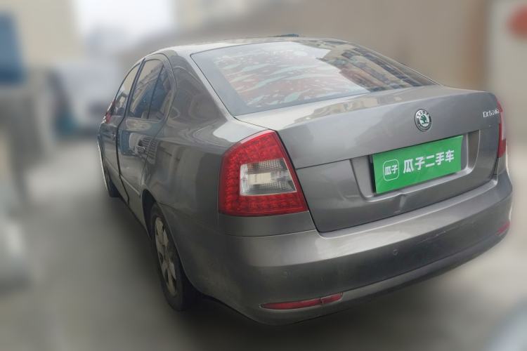 Used Skoda Octavia 2010 2.0L Manual Yijun Edition