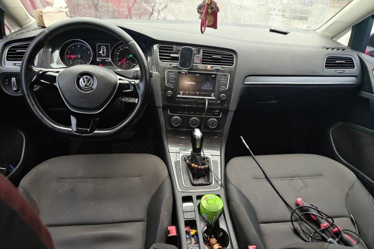 Used Volkswagen Golf 2017 1.6L Automatic Comfort Million-Vehicle Anniversary Edition