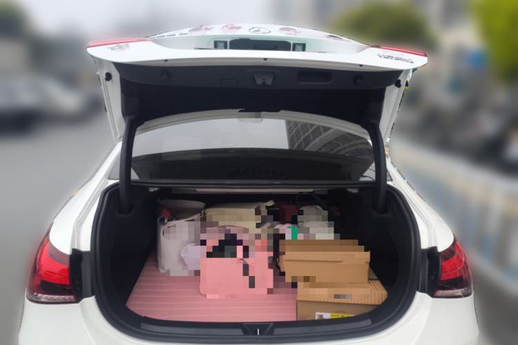 Used Mercedes-Benz A-Class 2022 Revised Version A 200 L Sport Sedan Fashionable Style
