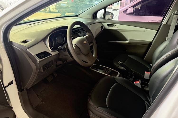 Used Chevrolet Lova RV 2016 1.5L Automatic Comfort Edition