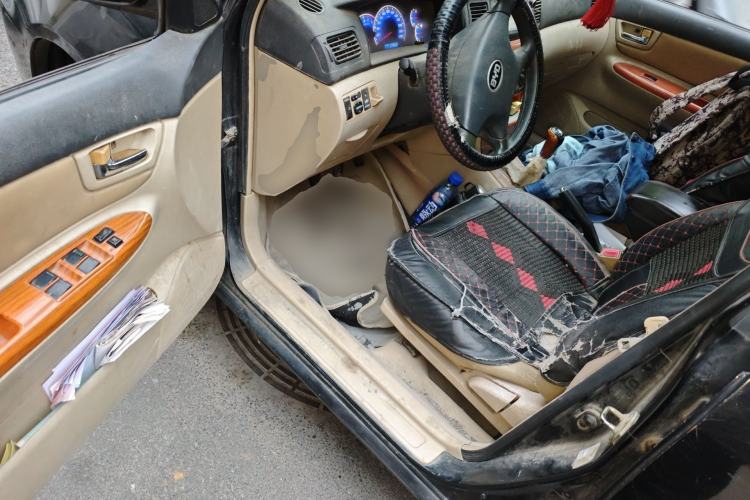 Used BYD F3 2012 Energy-Saving Model 1.5L Manual Comfort Version Driver Seat