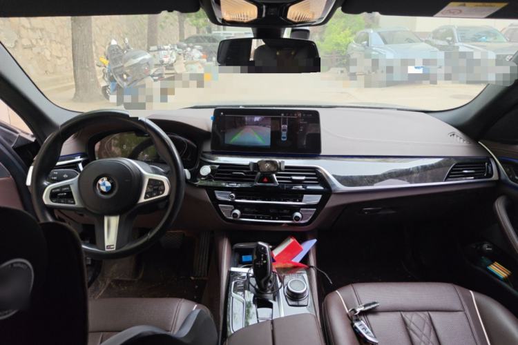 Used BMW 5 Series 2022 Restyled 525Li M Sport Package Center Console