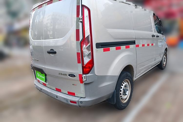 Used Ford Transit 2017 2.0T Diesel Van Short Wheelbase Low Roof China V Standard