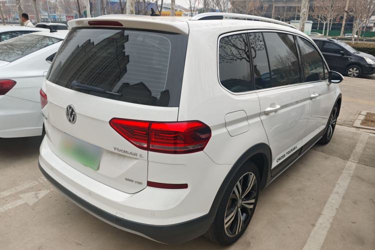 Used Volkswagen Touran 2021 Volkswagen Touran L 280TSI DSG Boundary Edition 7-Seater
