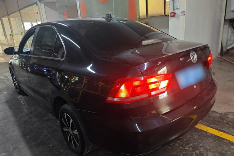 Used Volkswagen Santana 2015 1.6L Manual Fashion Edition Rear Left 45 Deg