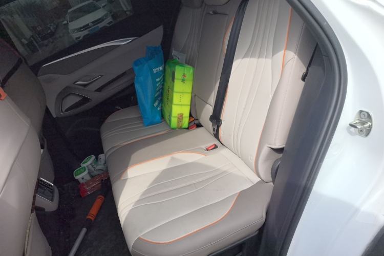 Used BYD Song Pro New Energy 2023 Champion Edition DM-i 71KM Navigation Model Left Rear Seat