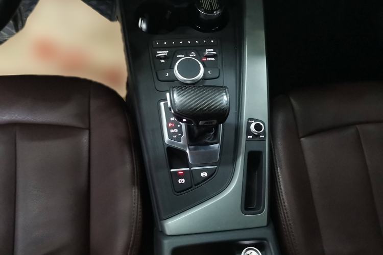 Used Audi A4L 2019 40 TFSI Ambition China VI
