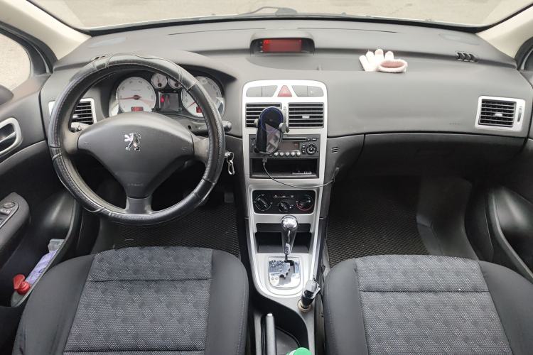 Used Peugeot 307 2010 Sedan 1.6L Automatic Comfort Edition