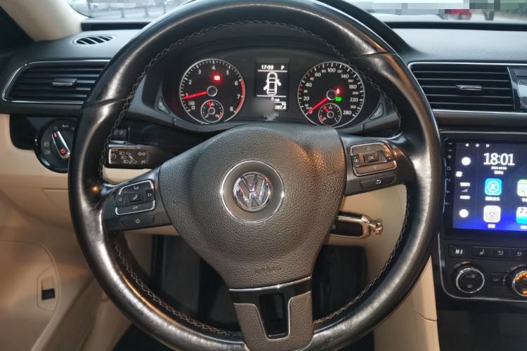 Used Volkswagen Passat 2015 1.8TSI DSG Prestige Edition
