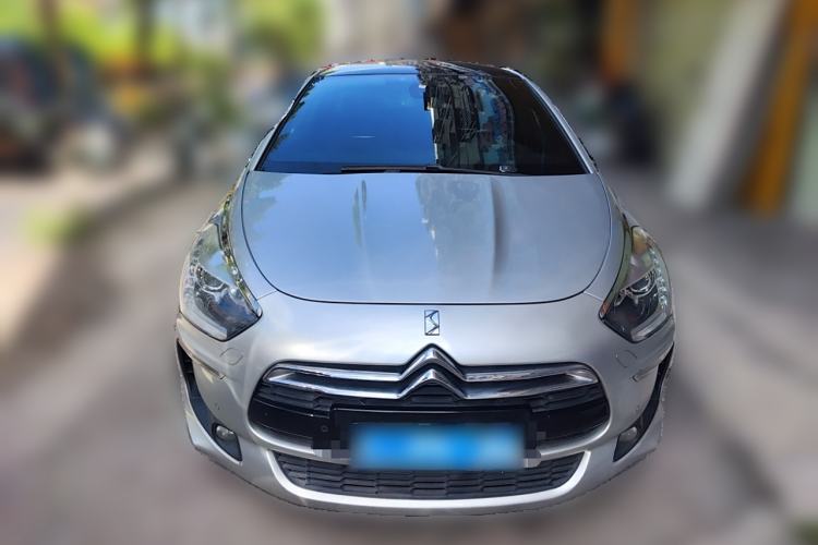 Used DS 5 2012 1.6T Luxury Edition