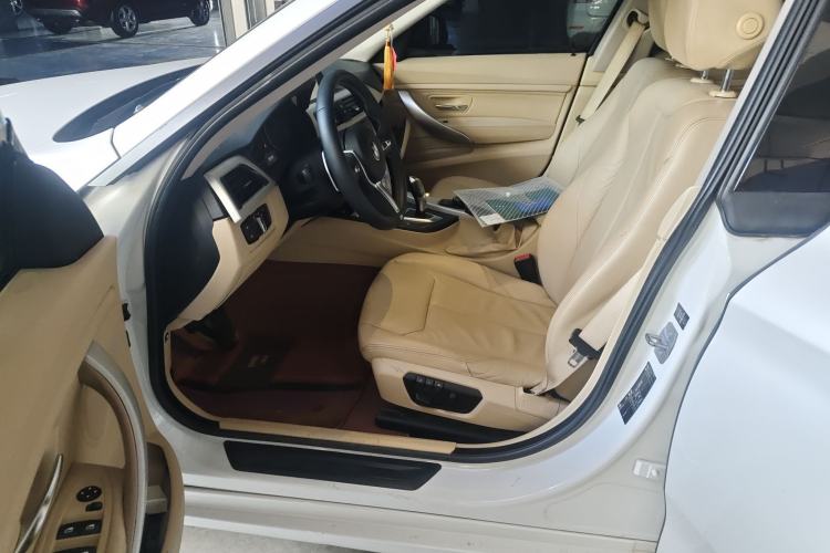 Used BMW 3 Series GT 2014 320i Leading Model
