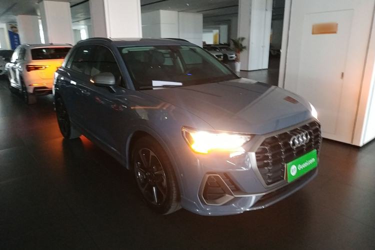Used Audi Q3 2022 40 TFSI RS Package Performance Model
