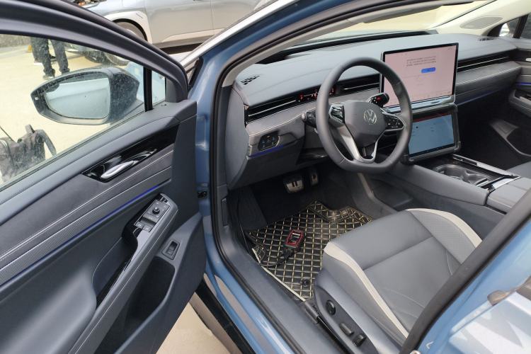 Used Volkswagen ID.7 VIZZION 2024 PRO Model Driver Seat