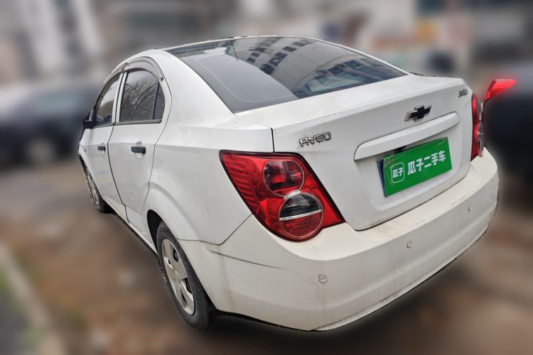 Used Chevrolet Aveo Sonic 2011 Sedan 1.4L MT SL