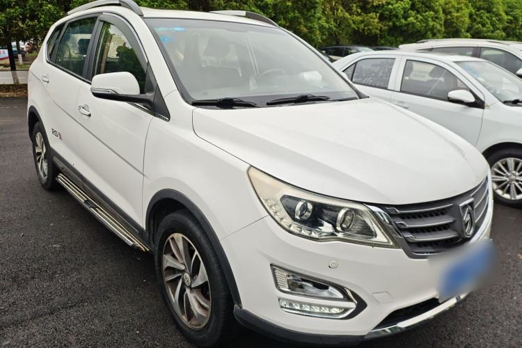 Used Baojun 560 2016 1.8L Manual Luxury Edition Front Right 45 Deg