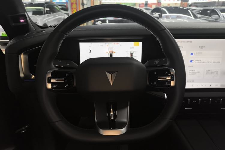 Used Deepal G318 2024 Four-Wheel-Drive Air Suspension Model