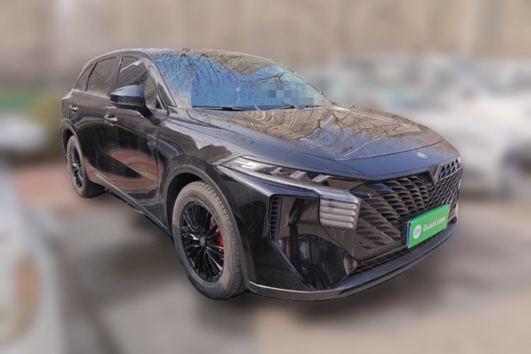 Used Venucia V 2022 260T Black Horse Edition · Idol
