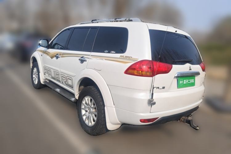 Used Mitsubishi Pajero Sport 2013 3.0L Automatic 4x4 Flagship Edition Rear Left 45 Deg