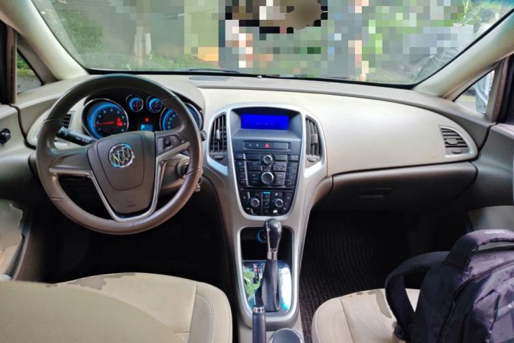 Used Buick GT 2011 GT 1.8L Automatic Fashion Edition Leather Model