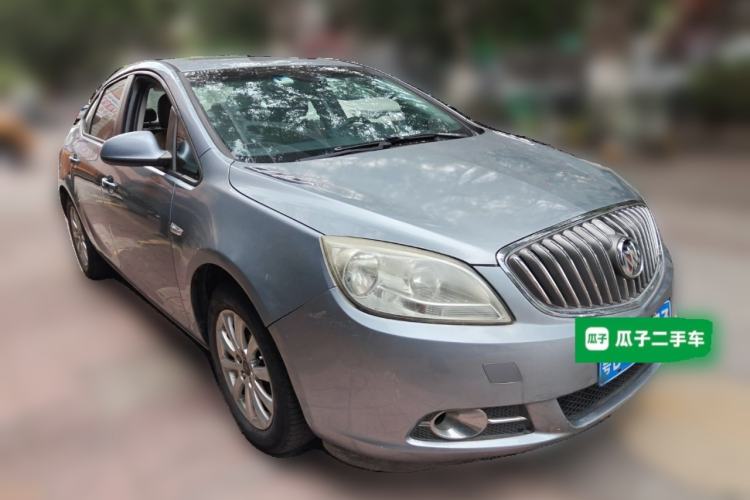 Used Buick GT 2013 GT 1.8L Automatic Fashion Edition Front Right 45 Deg